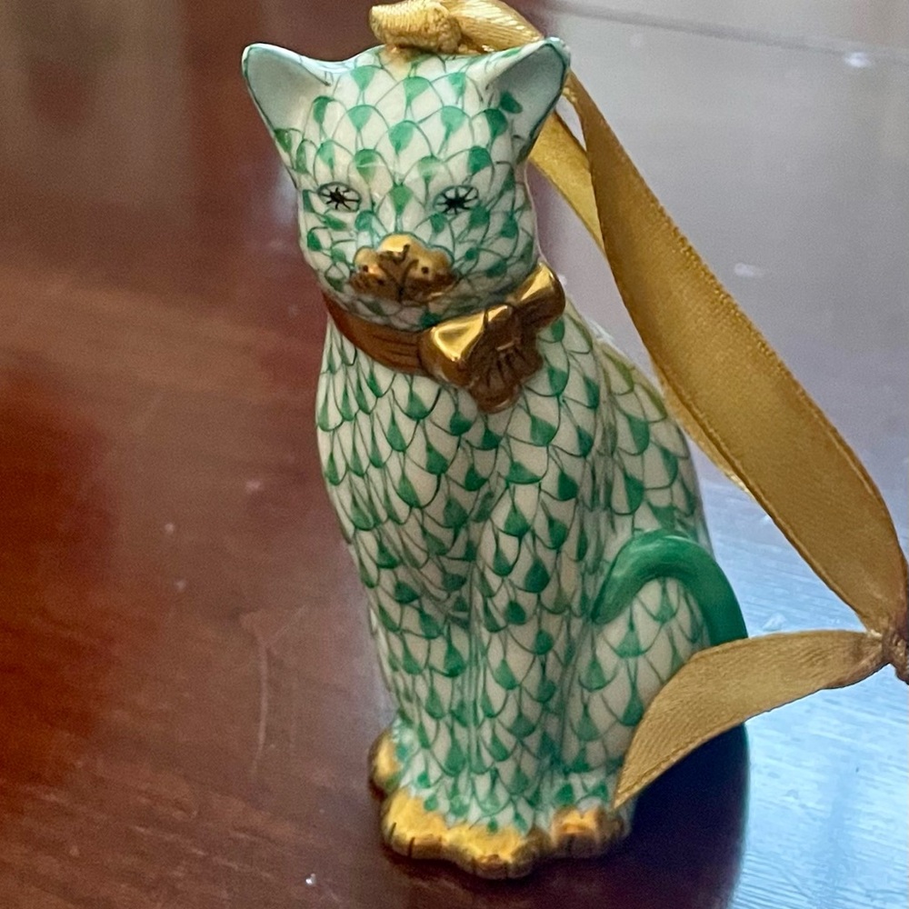 Herend cat ornament
